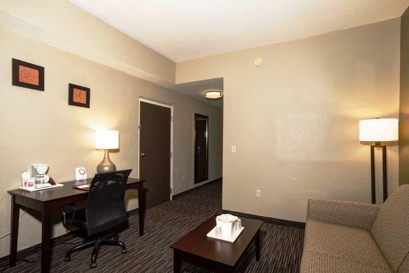Comfort Suites Clearwater - Dunedin Exteriör bild