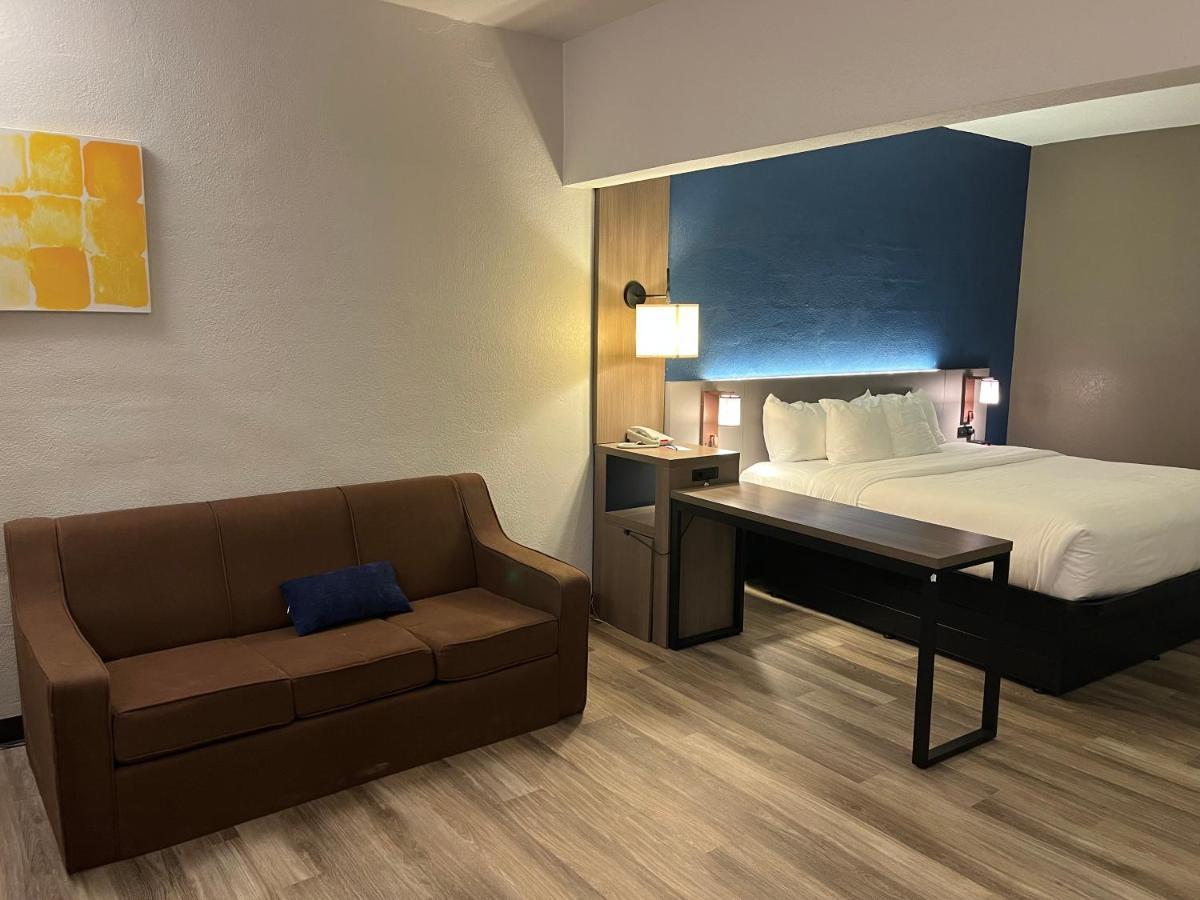 Comfort Suites Clearwater - Dunedin Exteriör bild