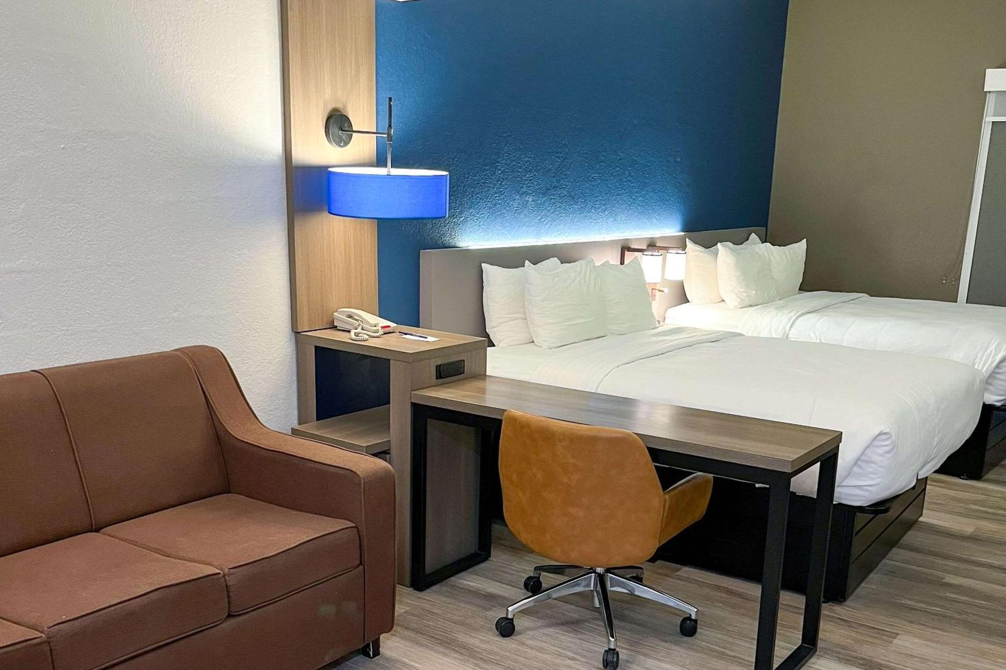 Comfort Suites Clearwater - Dunedin Exteriör bild