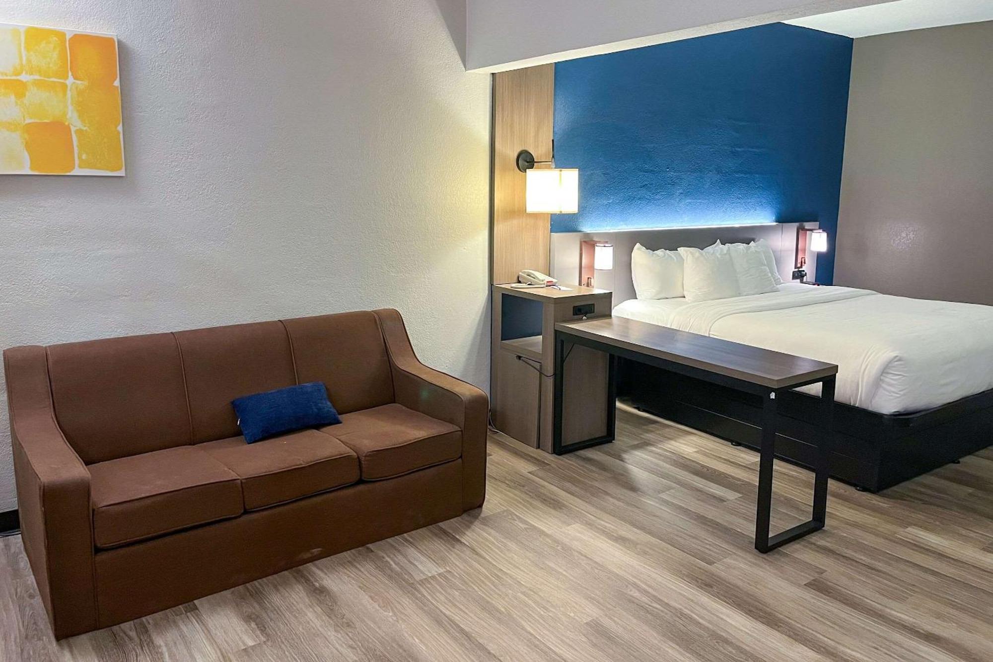 Comfort Suites Clearwater - Dunedin Exteriör bild