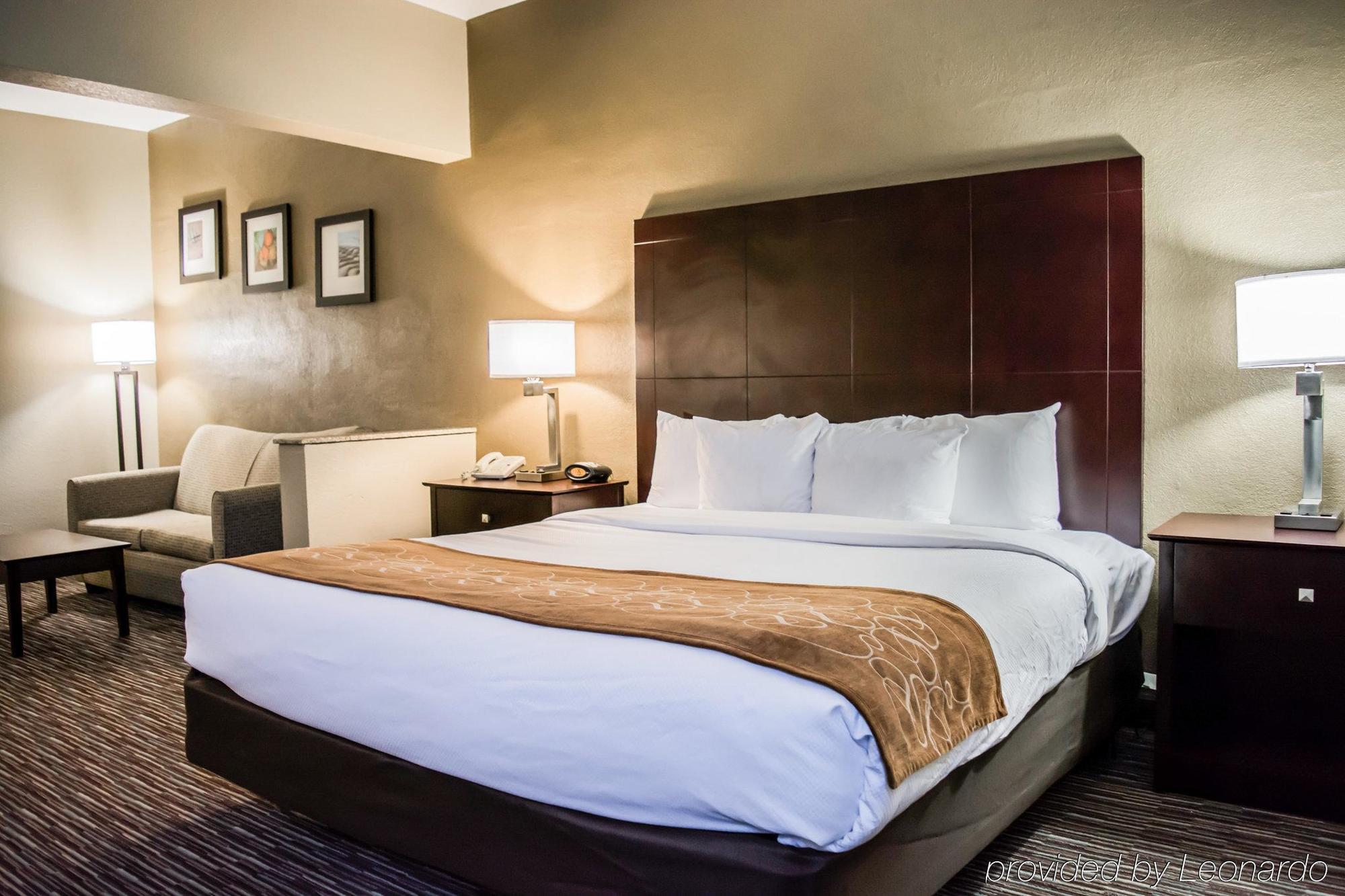 Comfort Suites Clearwater - Dunedin Exteriör bild