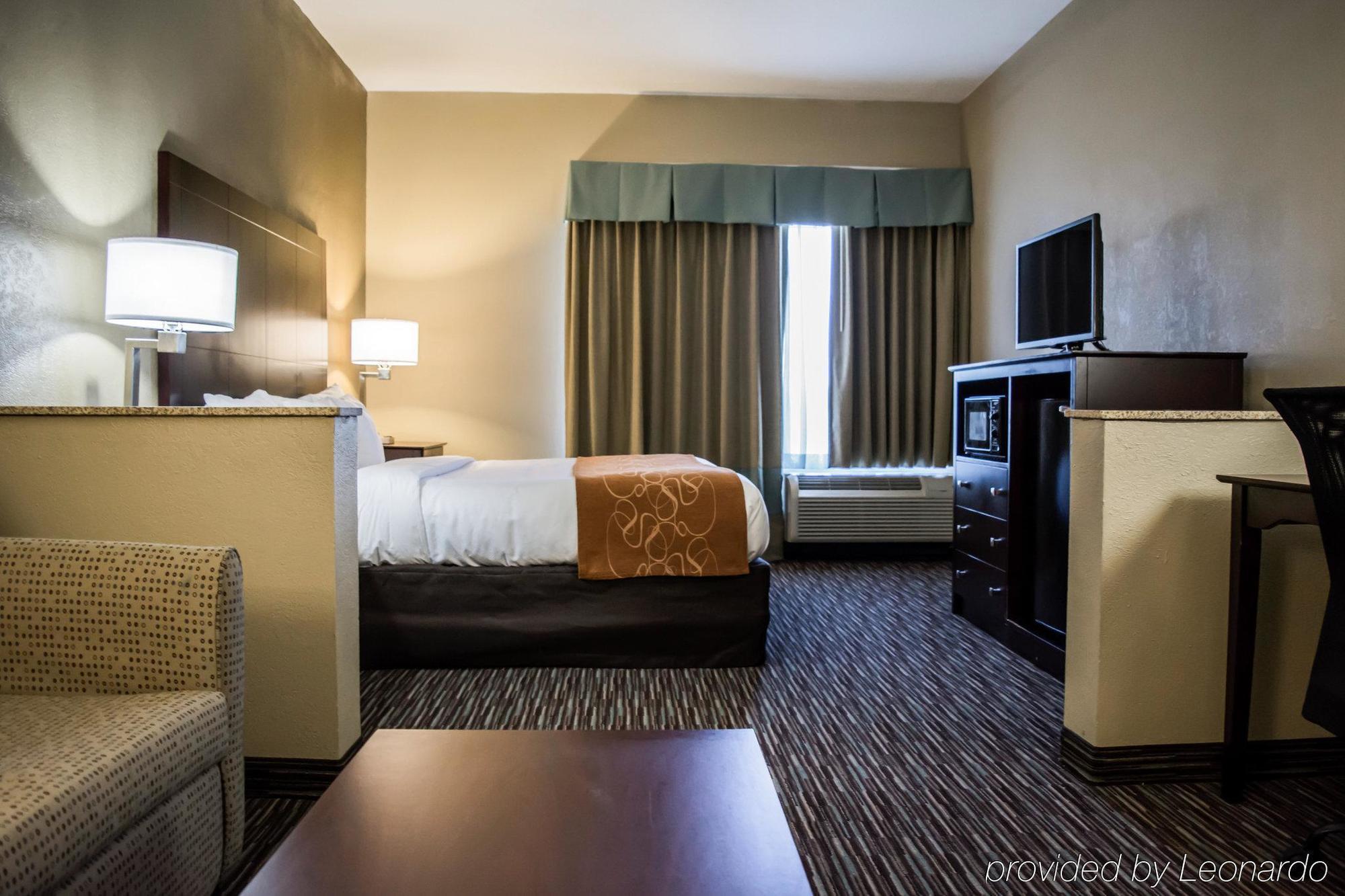 Comfort Suites Clearwater - Dunedin Exteriör bild
